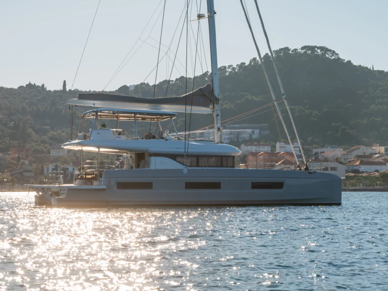 Lagoon Lagoon 60 jednotlivci a charterové společnosti v Split