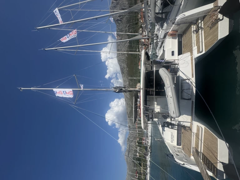 Pronájem lodi Lagoon Lagoon 42 v Paleros na Samboatu