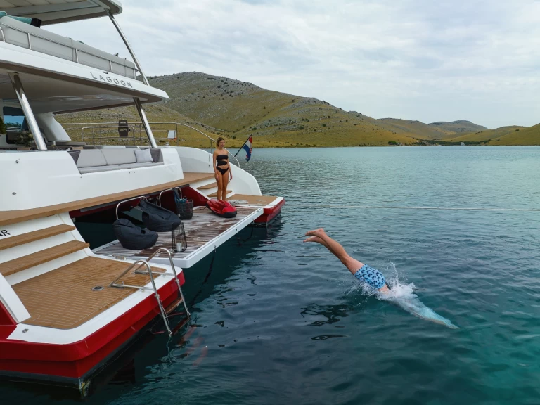 Pronajmout si Lagoon Lagoon Sixty 7 v Split