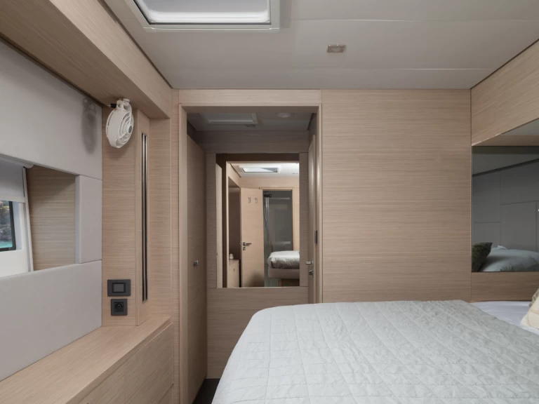 Pronájem Katamarán v Split -Lagoon Lagoon 60