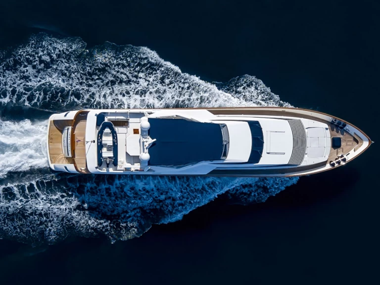 Pronájem lodi Falcon 106ft v Phuket (City) na Samboatu