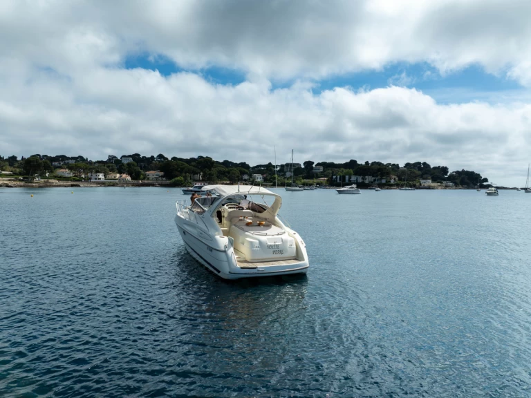 Cranchi Endurance 39 jednotlivci a charterové společnosti v Golfe-Juan