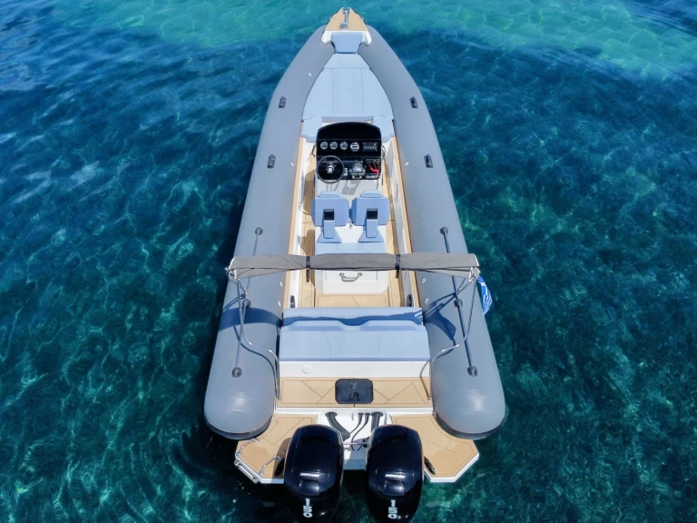 Pronájem jachty v Korfu -Dromor Rid 300 hp (2 x 150 ) na Samboatu