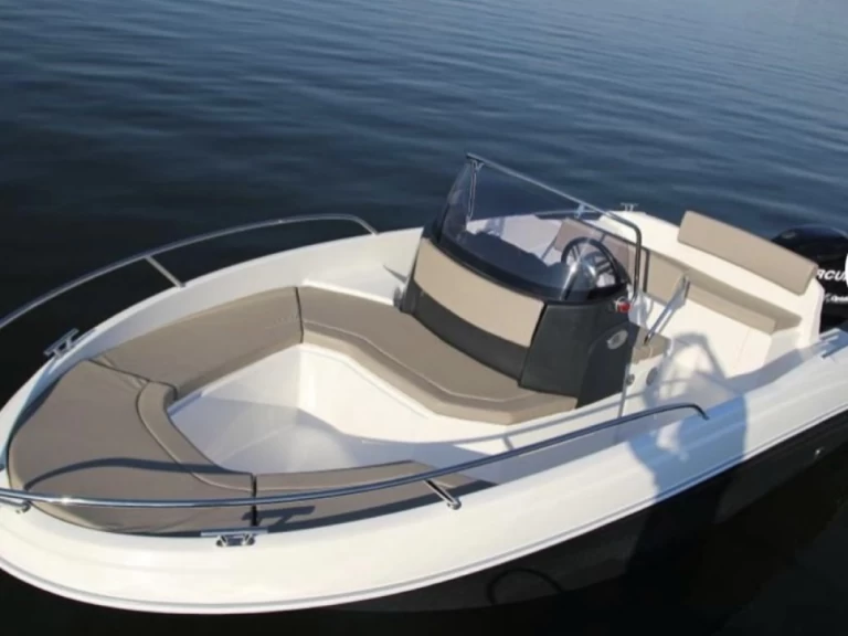 Motorová loď k pronájmu v Palma de Mallorca za nejlepší cenu