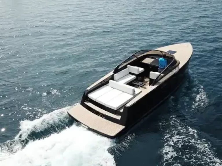 Pronajmout Motorová loď se skipperem či ne VanDutch 32 v Théoule-sur-Mer