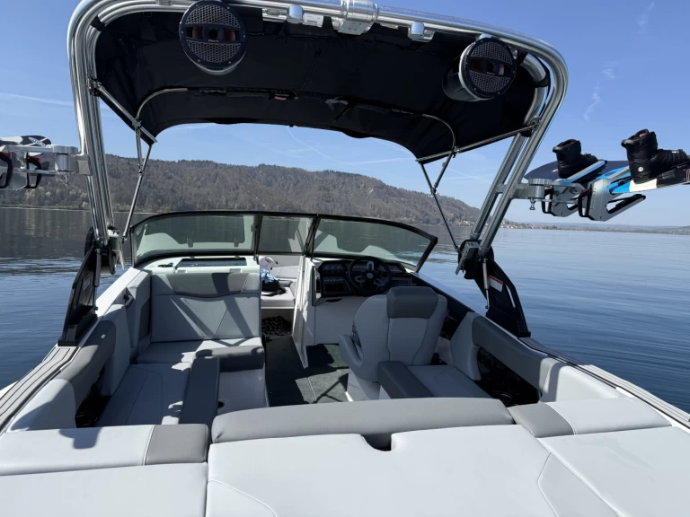 Pronajmout si Mastercraft NXT 20 v Bodman-Ludwigshafen
