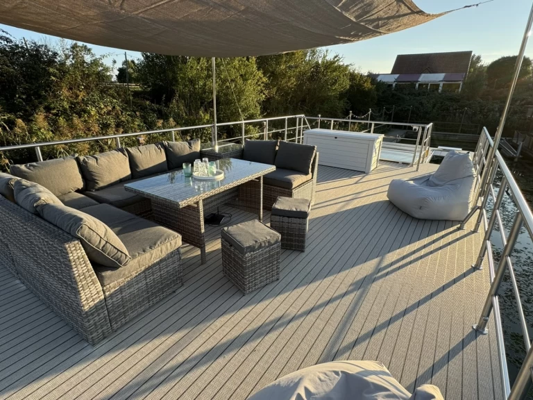 Pronájem Říční loď v Waren (Müritz) -Luxboot Luxboot