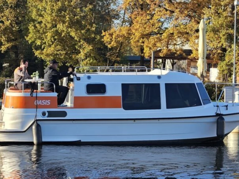 Pronájem jachty v České Vrbné -Woterfitz Voyager 860 na Samboatu