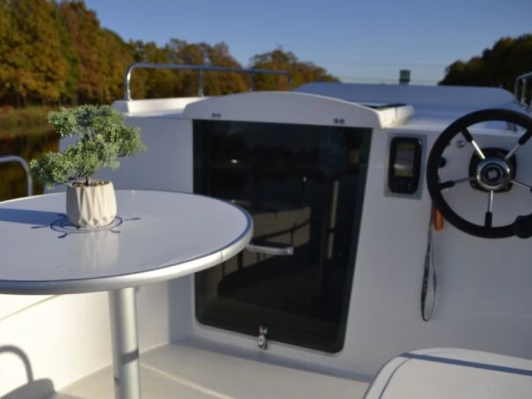 Pronajmout si Woterfitz Voyager 860 v České Vrbné