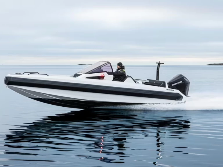 Iron Boat 707 jednotlivci a charterové společnosti v La Rochelle