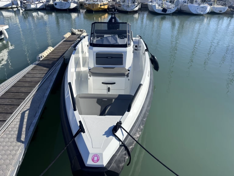 Pronajmout si Iron Boat 707 v La Rochelle