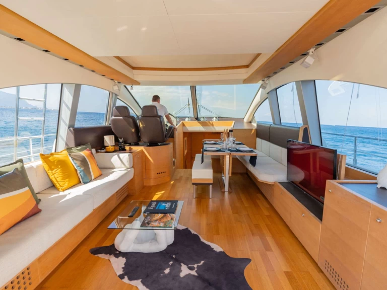 Pronájem jachty v Palermo -Aicon GYNAH na Samboatu