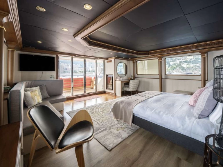 Pronájem Jachta v Imperia -Concept-Marine IRAMA