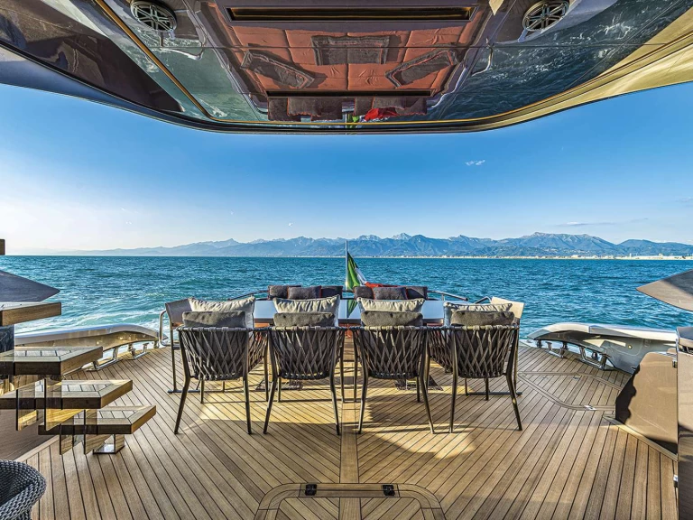 Pronajmout si Ab Yachts G FIVE v Itálie