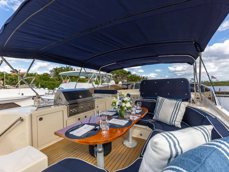 Pronájem jachty v Maine -Vicem FALCON na Samboatu