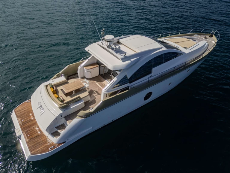 Pronájem jachty v Palermo -Aicon GYNAH na Samboatu