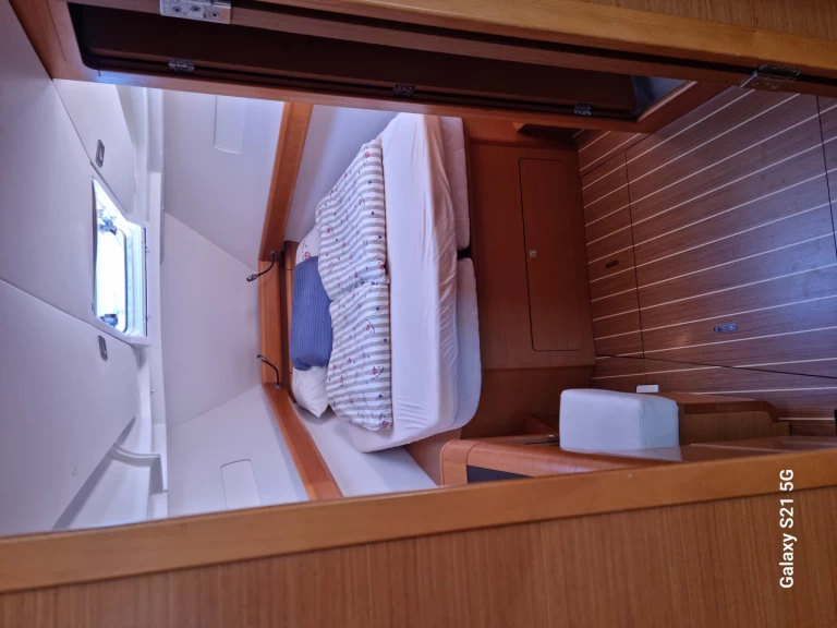 Jeanneau Sun Odyssey 439 jednotlivci a charterové společnosti v Milna