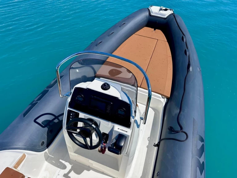 Pronájem Polotuhá loď v Nice -Bsc BSC 57