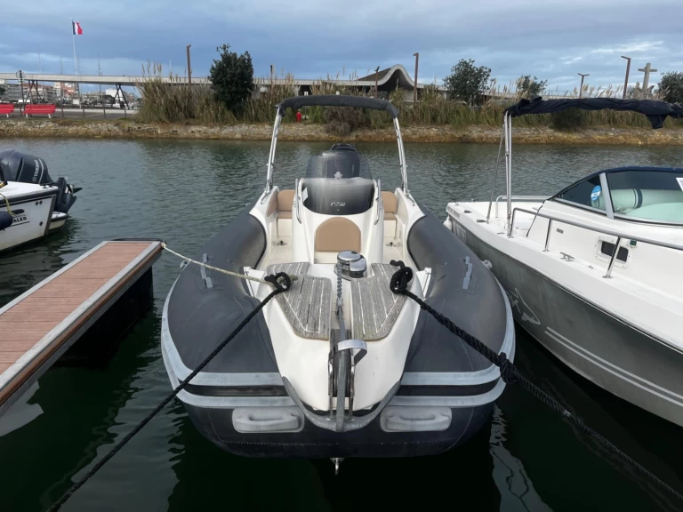 Pronájem lodi Nuova Jolly Blackfin 8 Elegance v Sanguinet na Samboatu