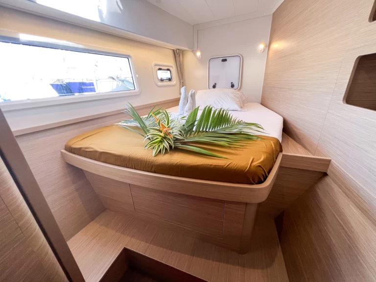 Katamarán k pronájmu v Uturoa za nejlepší cenu