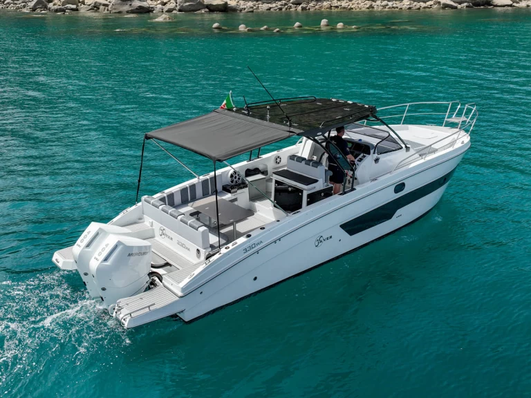 Pronájem lodi Taormina lákavé ceny Saver 330 Sport