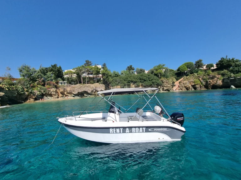 Motorová loď k pronájmu v Agía Pelagía za nejlepší cenu