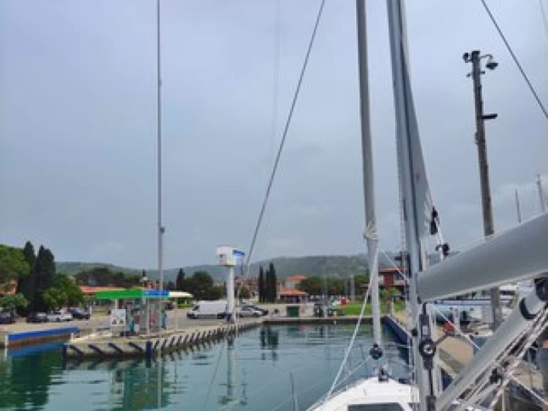 Bavaria Cruiser 46 jednotlivci a charterové společnosti v Göcek 