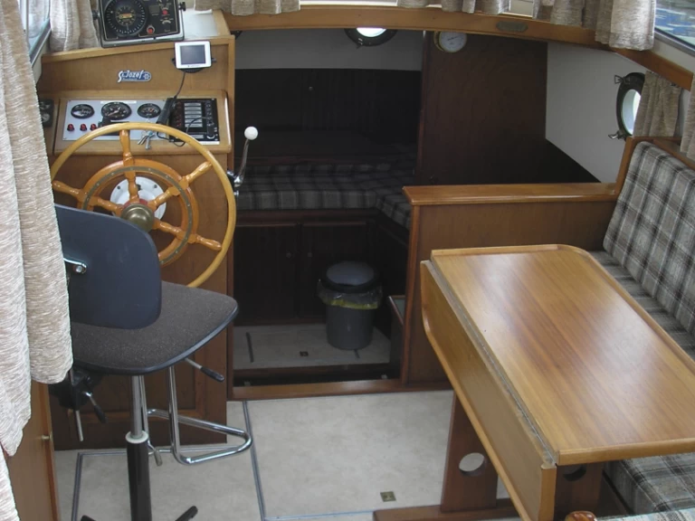 Pronájem lodi Woudsend lákavé ceny St. Jozefvlet