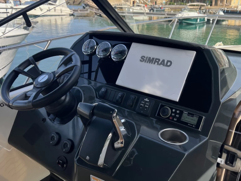 Pronájem lodi Quicksilver Activ 875 Sundeck v Cannes na Samboatu