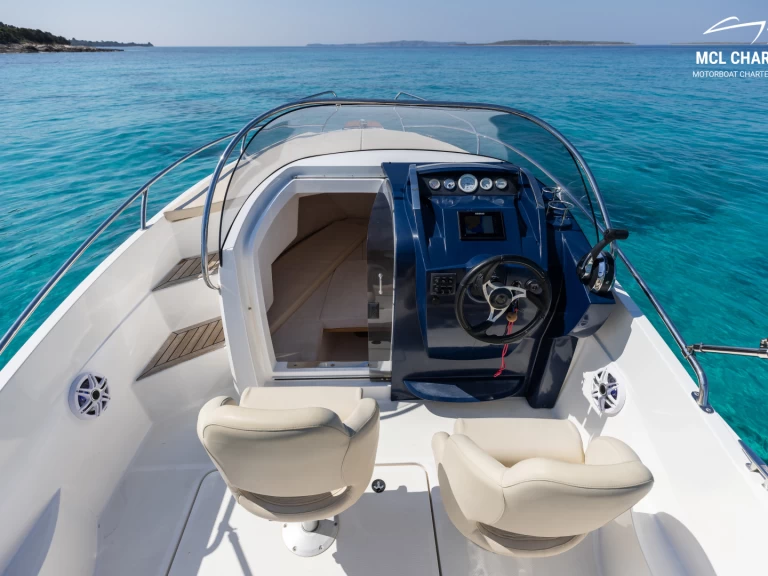 Pronájem lodi Galeon Galeon 630 Sundeck v Šimuni na Samboatu