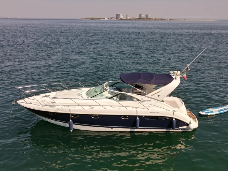 Fairline Targa 40 jednotlivci a charterové společnosti v Comporta