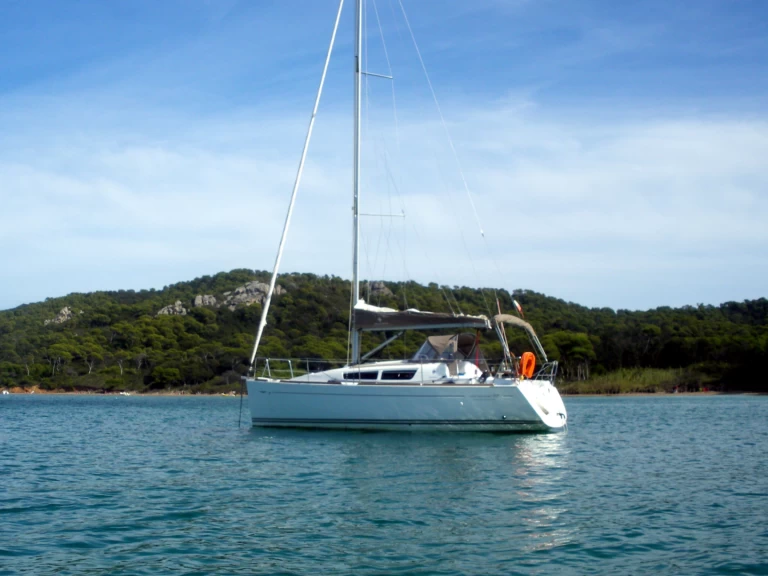 Pronájem Plachetnice v Toulon -Jeanneau Sun Odyssey 30i