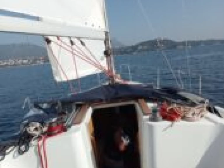 Pronájem lodi Jeanneau Sun Odyssey 33i v Toulon na Samboatu