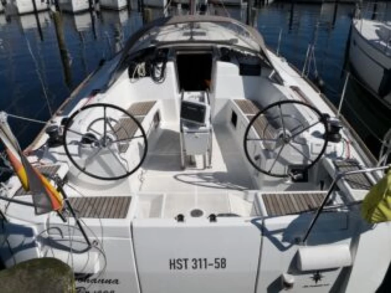 Pronájem lodi Jeanneau Sun Odyssey 439 v Toulon na Samboatu