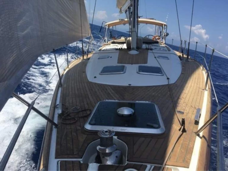Pronájem lodi Toulon lákavé ceny Sun Odyssey 49