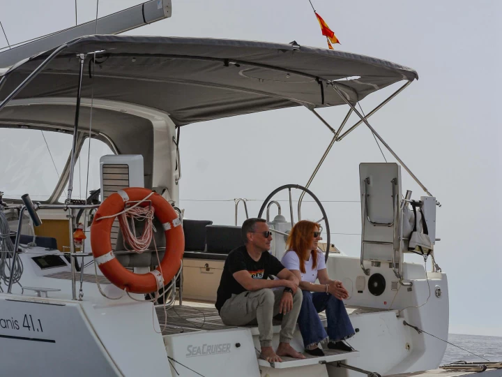 Pronájem lodi Bénéteau Oceanis 41.1 v Castell-Platja d'Aro na Samboatu