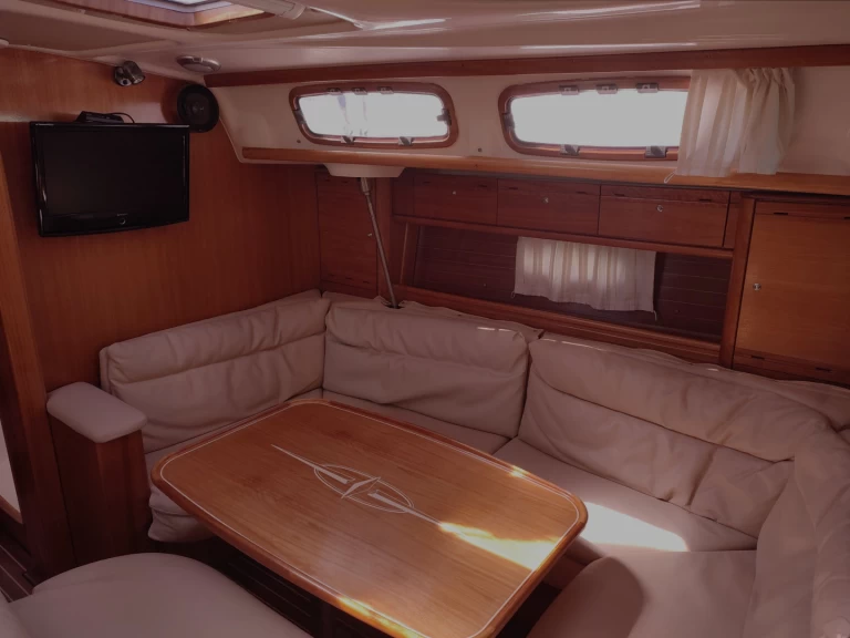 Pronájem Plachetnice Bavaria s licencí