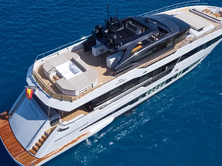 Pronájem Jachta v Tivat -Astondoa 100 Century