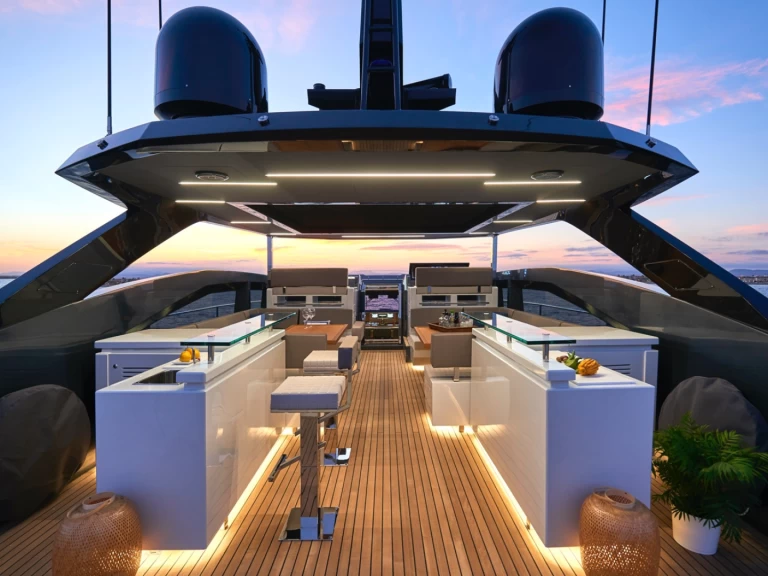 Pronájem lodi Astondoa 100 Century v Tivat na Samboatu