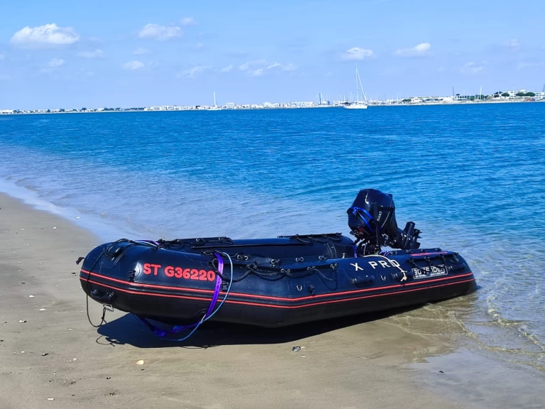 Pronájem jachty v Le Grau-du-Roi -3D Tender Heavy Duty 360 na Samboatu