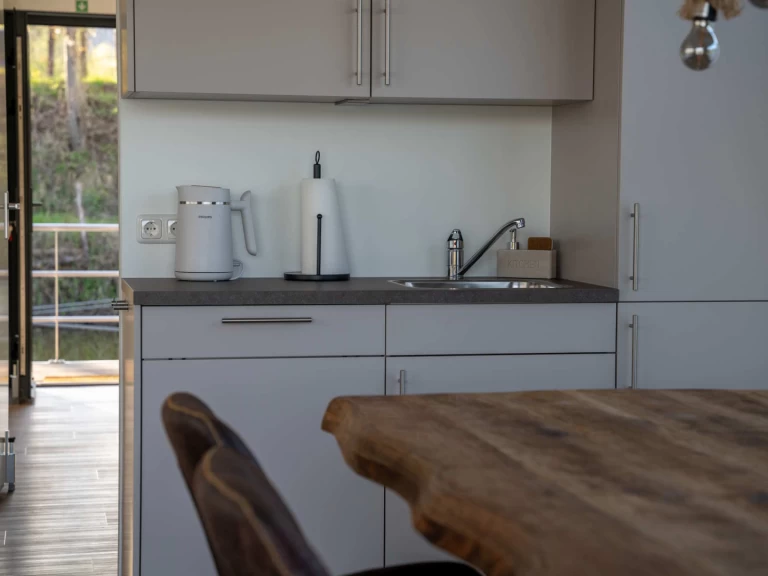 Pronájem lodi FLOATING 44 v Höxter na Samboatu