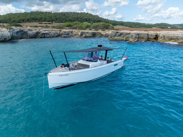 Fjord Fjord 36 Open jednotlivci a charterové společnosti v Mahon Port