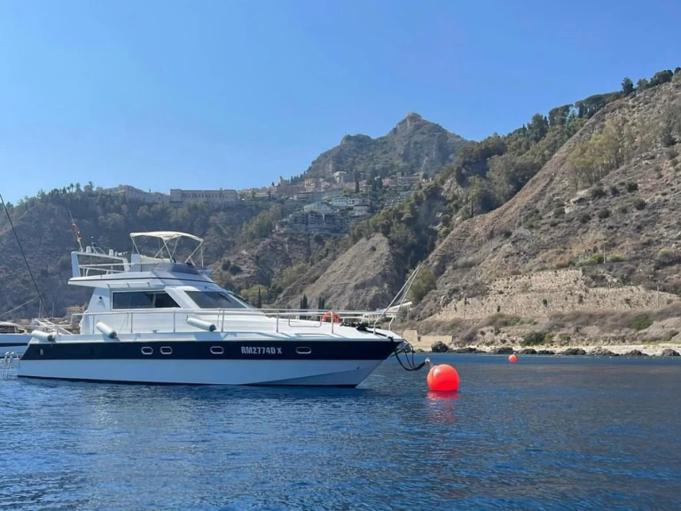 Pronájem lodi Catania lákavé ceny Clanship 42 FB