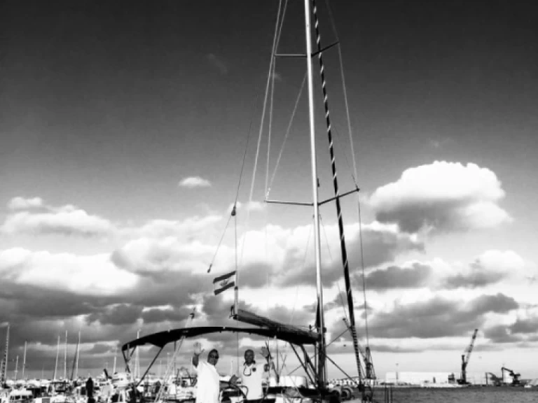 Pronajmout si Bavaria Bavaria 38 Cruiser v Roda de Barà