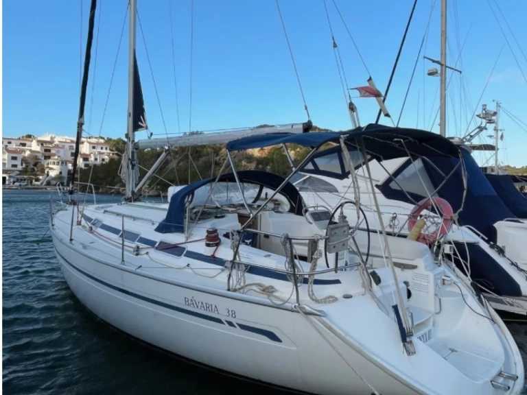 Pronájem lodi Roda de Barà lákavé ceny Bavaria 38 Cruiser