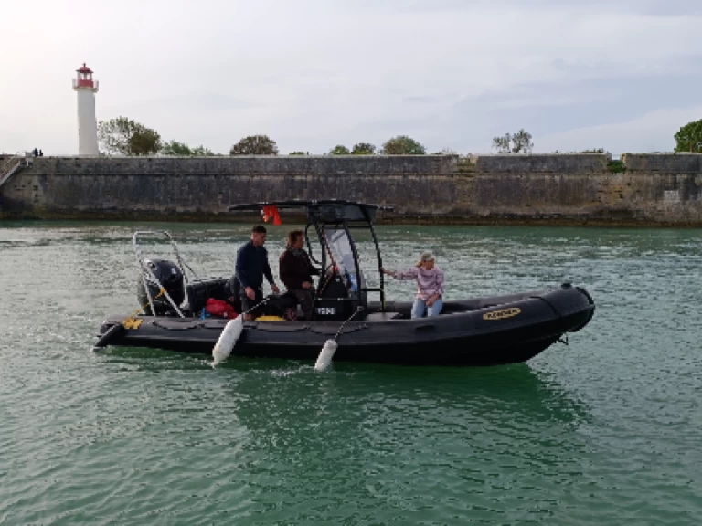 Pronájem lodi La Flotte lákavé ceny destroyer