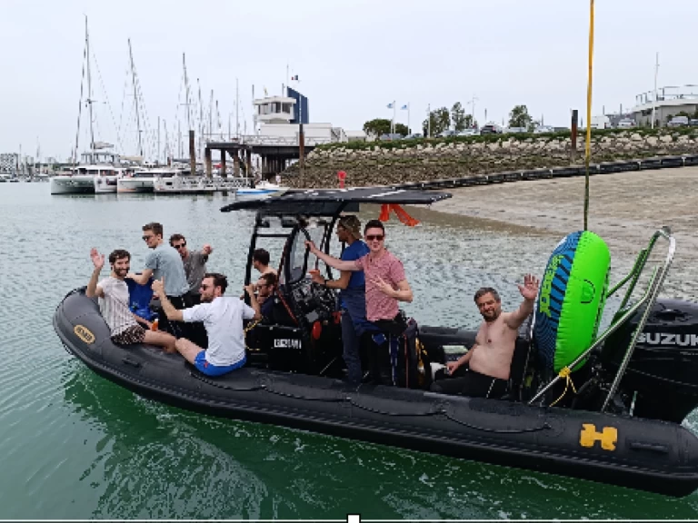 Pronájem Polotuhá loď v La Flotte -Humber destroyer
