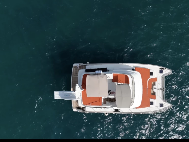 Pronájem lodi Rovinj lákavé ceny Lagoon Power 44