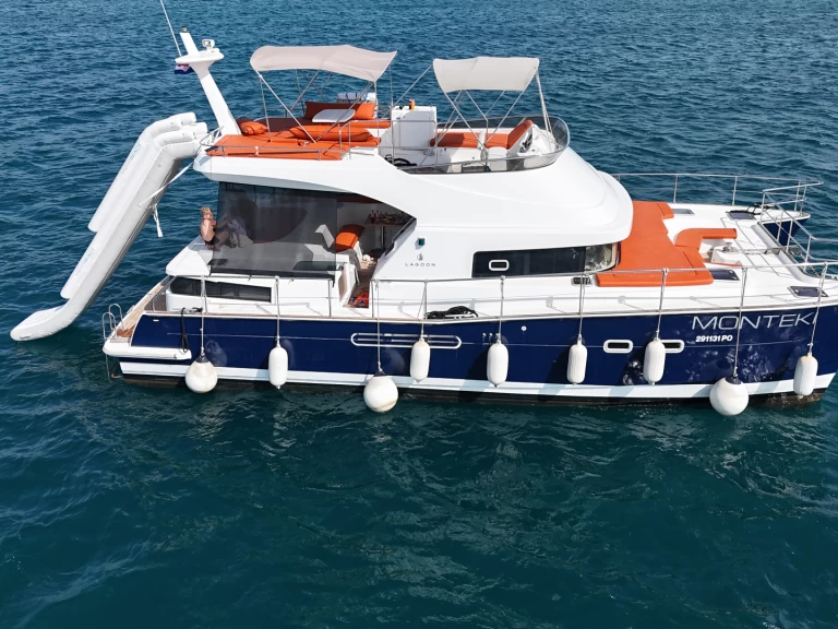 Pronájem Motorová loď v Rovinj -Lagoon Lagoon Power 44