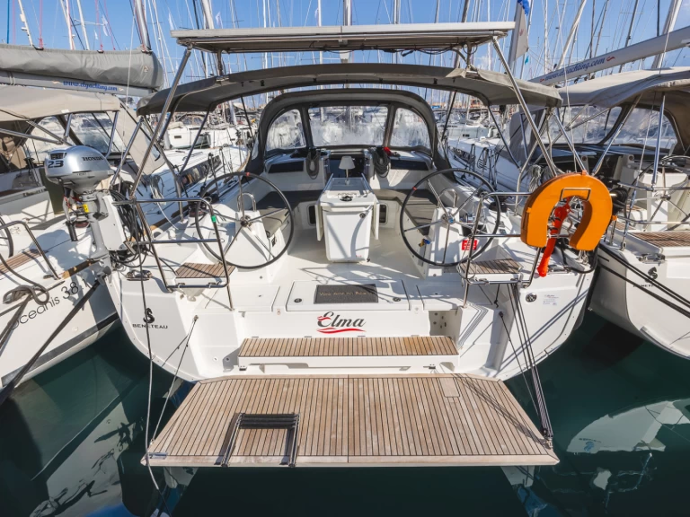 Pronájem lodi Lefkáda lákavé ceny Oceanis 40.1